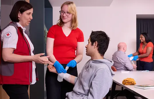 Learning How To Deal With A Wound On A First Aid Course Listing Page